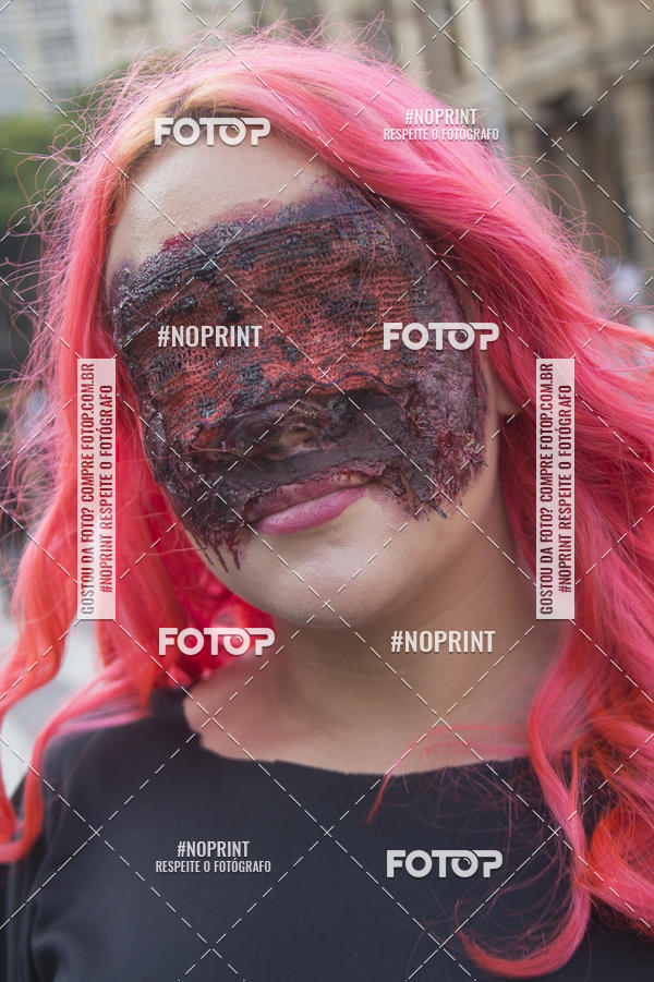 Buy your photos of the eventZombie Walk SP 2019 - Equipe ASI on Fotop