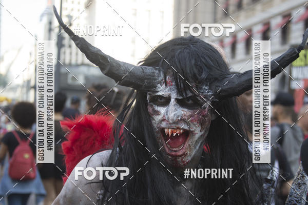 Buy your photos of the eventZombie Walk SP 2019 - Equipe ASI on Fotop