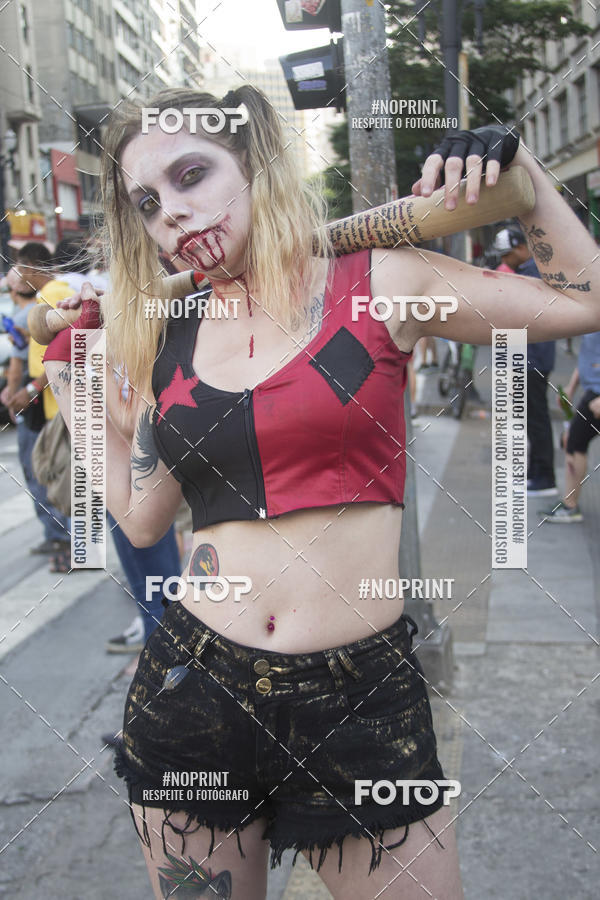 Buy your photos of the eventZombie Walk SP 2019 - Equipe ASI on Fotop