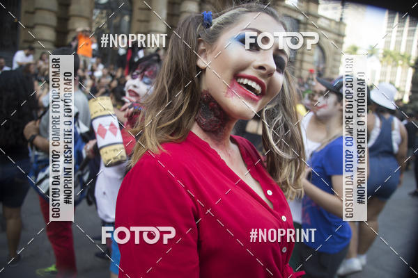 Buy your photos of the eventZombie Walk SP 2019 - Equipe ASI on Fotop