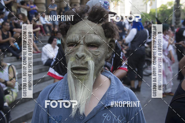 Buy your photos of the eventZombie Walk SP 2019 - Equipe ASI on Fotop