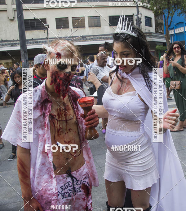 Buy your photos of the eventZombie Walk SP 2019 - Equipe ASI on Fotop