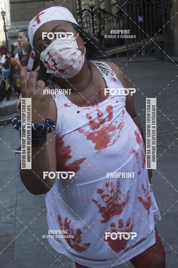 Buy your photos of the eventZombie Walk SP 2019 - Equipe ASI on Fotop