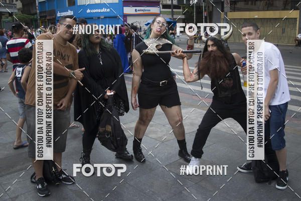 Buy your photos of the eventZombie Walk SP 2019 - Equipe ASI on Fotop