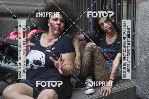 Buy your photos of the eventZombie Walk SP 2019 - Equipe ASI on Fotop