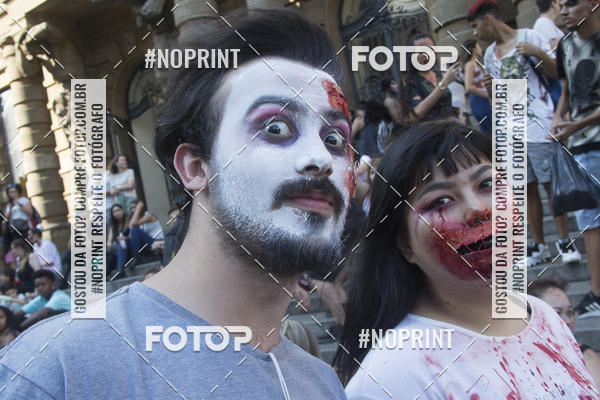 Buy your photos of the eventZombie Walk SP 2019 - Equipe ASI on Fotop