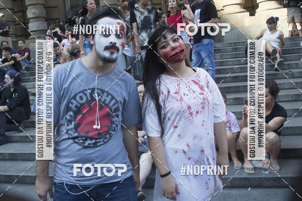 Buy your photos of the eventZombie Walk SP 2019 - Equipe ASI on Fotop