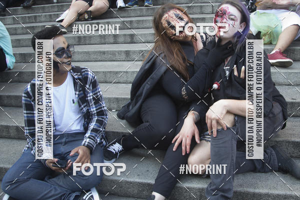 Buy your photos of the eventZombie Walk SP 2019 - Equipe ASI on Fotop