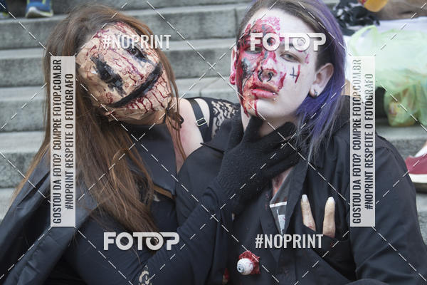 Buy your photos of the eventZombie Walk SP 2019 - Equipe ASI on Fotop