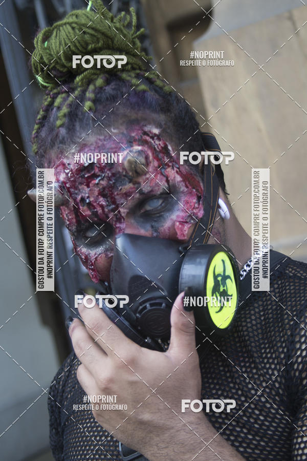 Buy your photos of the eventZombie Walk SP 2019 - Equipe ASI on Fotop