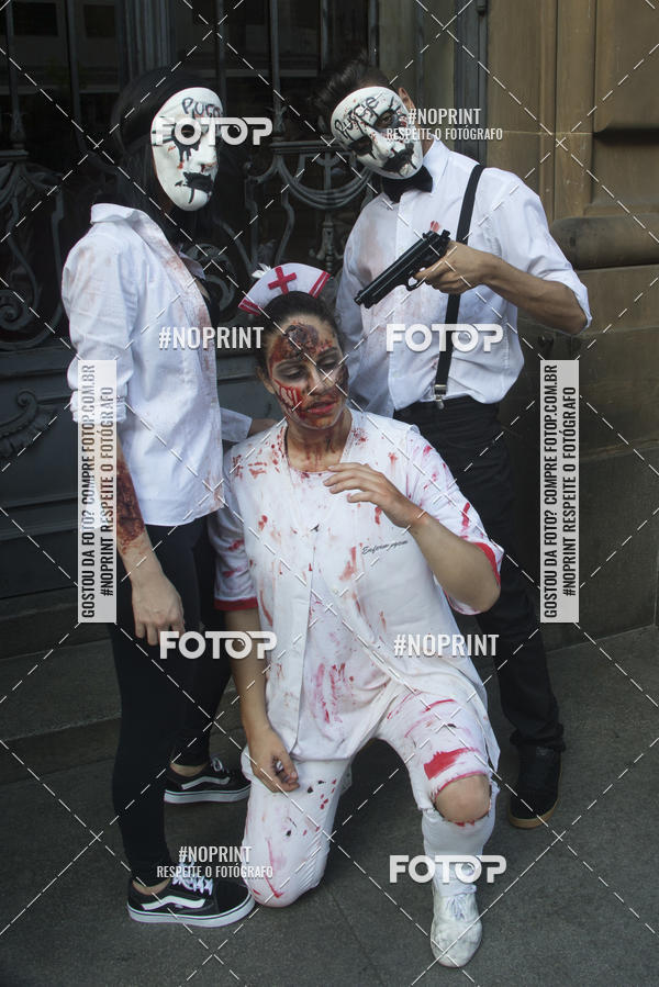 Buy your photos of the eventZombie Walk SP 2019 - Equipe ASI on Fotop