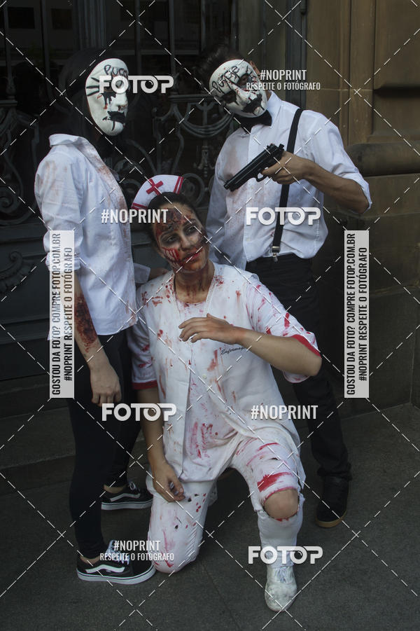 Buy your photos of the eventZombie Walk SP 2019 - Equipe ASI on Fotop