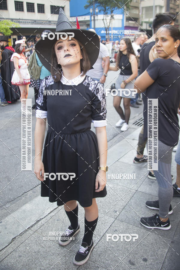 Buy your photos of the eventZombie Walk SP 2019 - Equipe ASI on Fotop