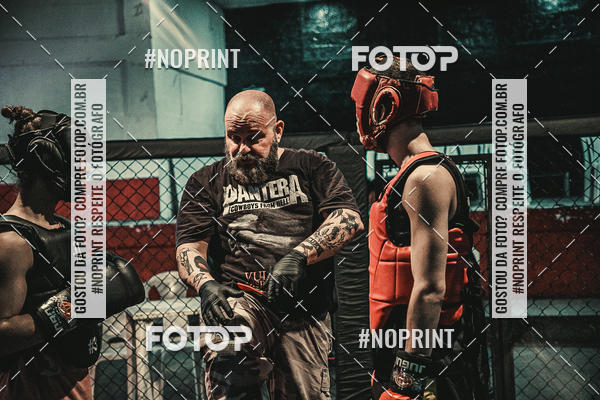 Buy your photos of the eventElite Fighting Championship on Fotop
