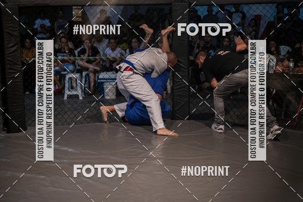 Buy your photos of the eventElite Fighting Championship on Fotop