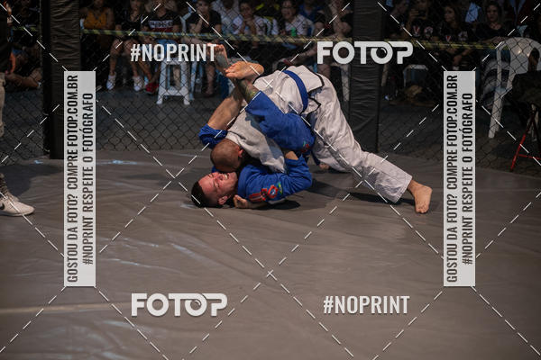 Buy your photos of the eventElite Fighting Championship on Fotop