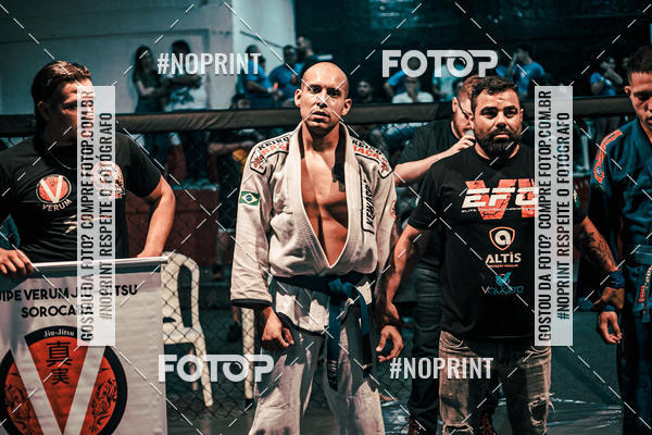 Buy your photos of the eventElite Fighting Championship on Fotop