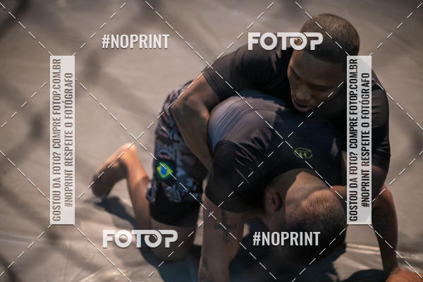 Buy your photos of the eventElite Fighting Championship on Fotop