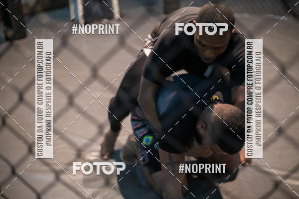 Buy your photos of the eventElite Fighting Championship on Fotop