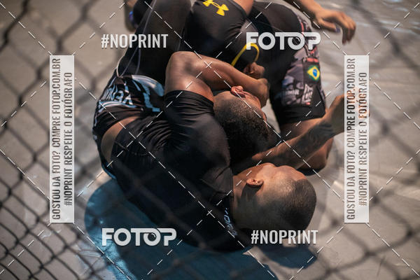 Buy your photos of the eventElite Fighting Championship on Fotop