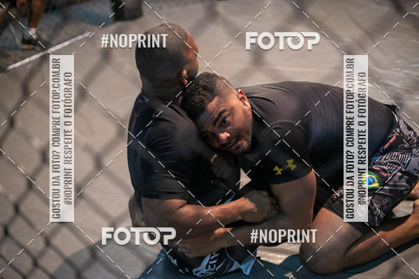Buy your photos of the eventElite Fighting Championship on Fotop