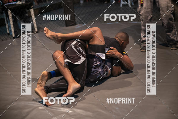 Buy your photos of the eventElite Fighting Championship on Fotop