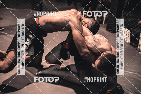 Buy your photos of the eventElite Fighting Championship on Fotop