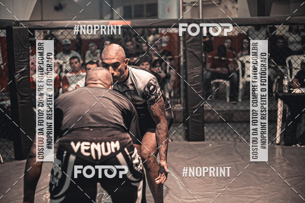 Buy your photos of the eventElite Fighting Championship on Fotop