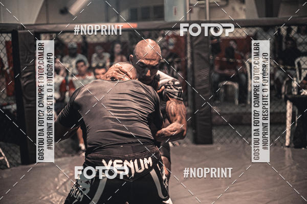 Buy your photos of the eventElite Fighting Championship on Fotop