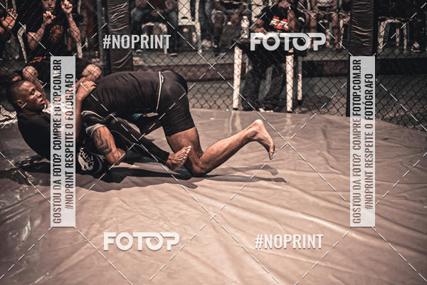Buy your photos of the eventElite Fighting Championship on Fotop