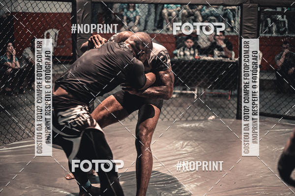 Buy your photos of the eventElite Fighting Championship on Fotop