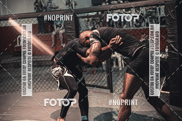 Buy your photos of the eventElite Fighting Championship on Fotop