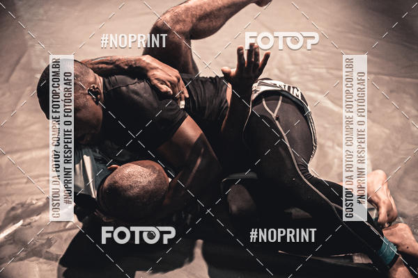Buy your photos of the eventElite Fighting Championship on Fotop