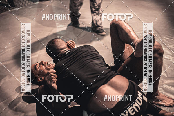 Buy your photos of the eventElite Fighting Championship on Fotop