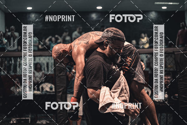 Buy your photos of the eventElite Fighting Championship on Fotop