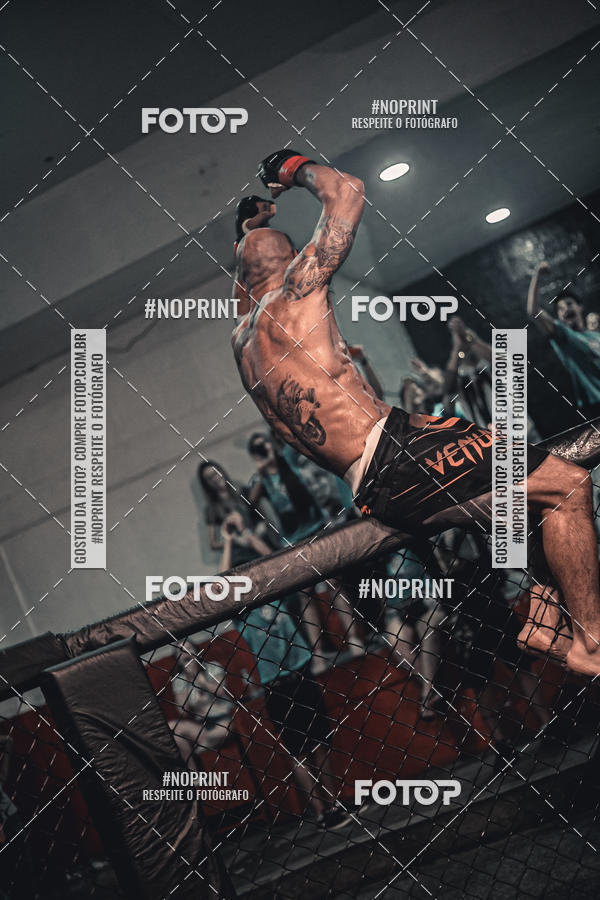 Buy your photos of the eventElite Fighting Championship on Fotop