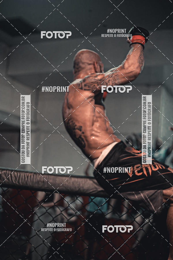 Buy your photos of the eventElite Fighting Championship on Fotop