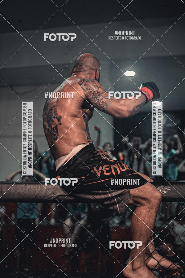 Buy your photos of the eventElite Fighting Championship on Fotop
