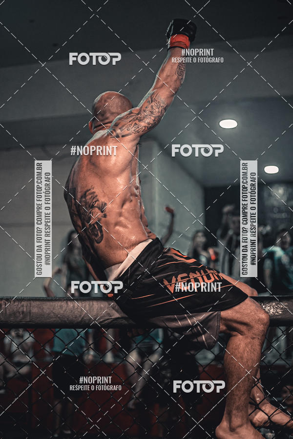 Buy your photos of the eventElite Fighting Championship on Fotop