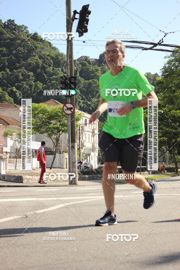 Buy your photos of the event5 Milhas Santa Casa de Santos  on Fotop