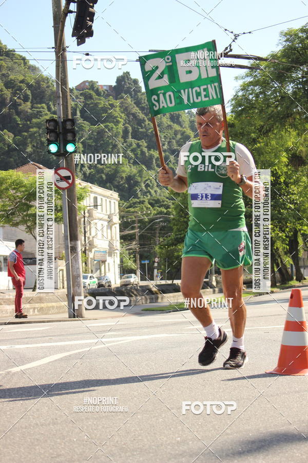 Buy your photos of the event5 Milhas Santa Casa de Santos  on Fotop