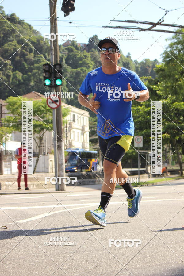 Buy your photos of the event5 Milhas Santa Casa de Santos  on Fotop
