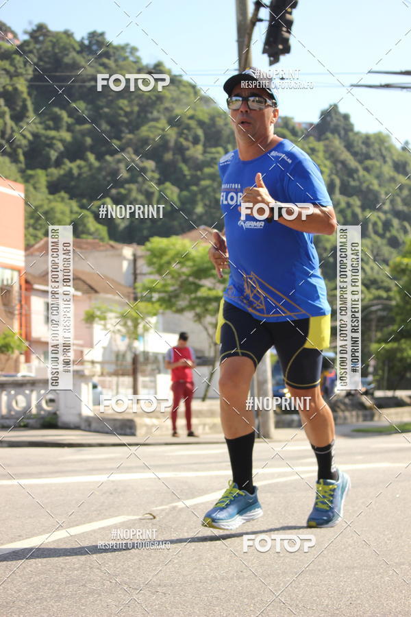 Buy your photos of the event5 Milhas Santa Casa de Santos  on Fotop