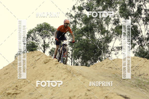 Compre as suas fotos do eventoCR2 Bike Cross Indoor no Fotop
