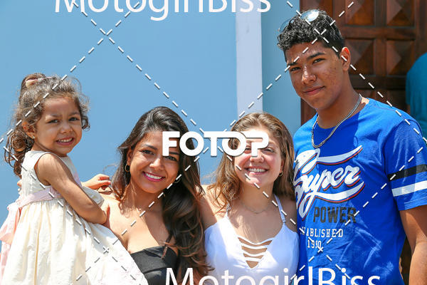 Buy your photos of the eventPirmeira Comunho  on Fotop