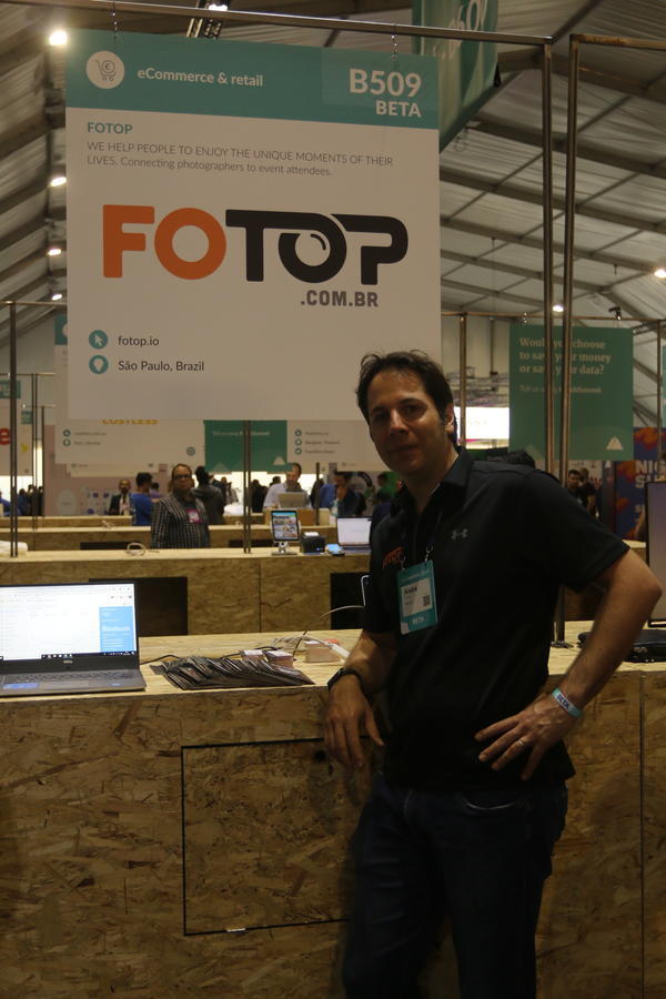 Buy your photos of the eventWebSummit 2019 on Fotop