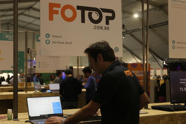 Buy your photos of the eventWebSummit 2019 on Fotop