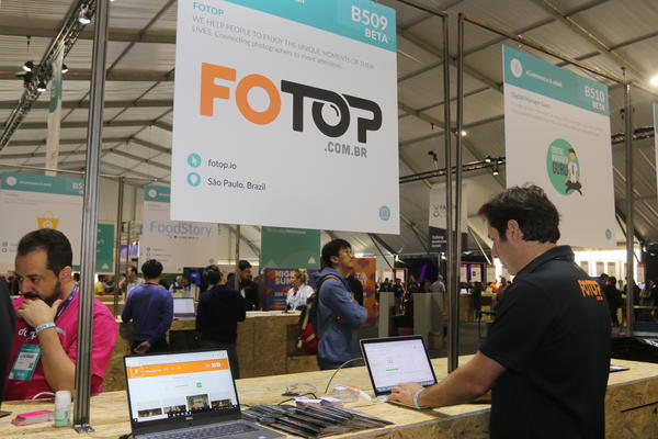 Buy your photos of the eventWebSummit 2019 on Fotop