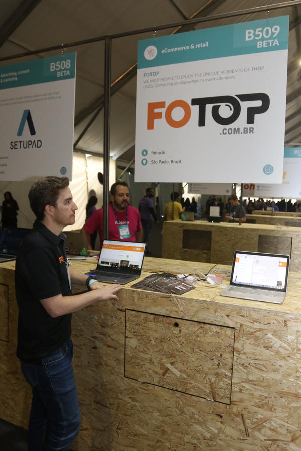 Buy your photos of the eventWebSummit 2019 on Fotop