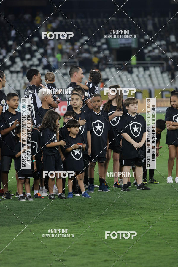 Achetez vos photos de l'vnementBotafogo x Cruzeiro  Nilton Santos  - 31/10/2019 sur Fotop